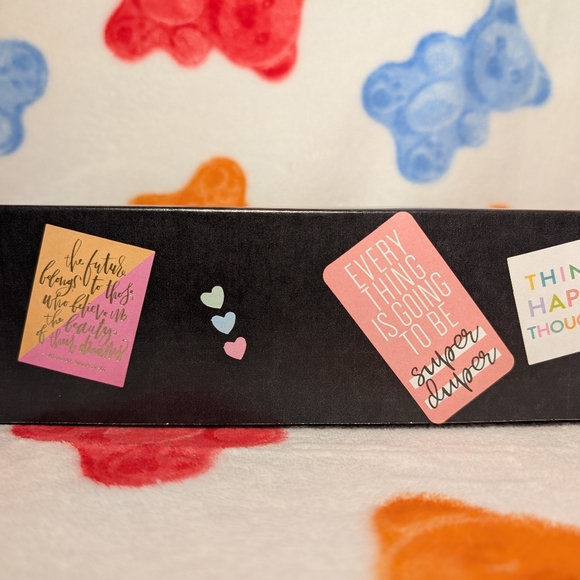 Assorted Wedding Items - Picture 6 of 7